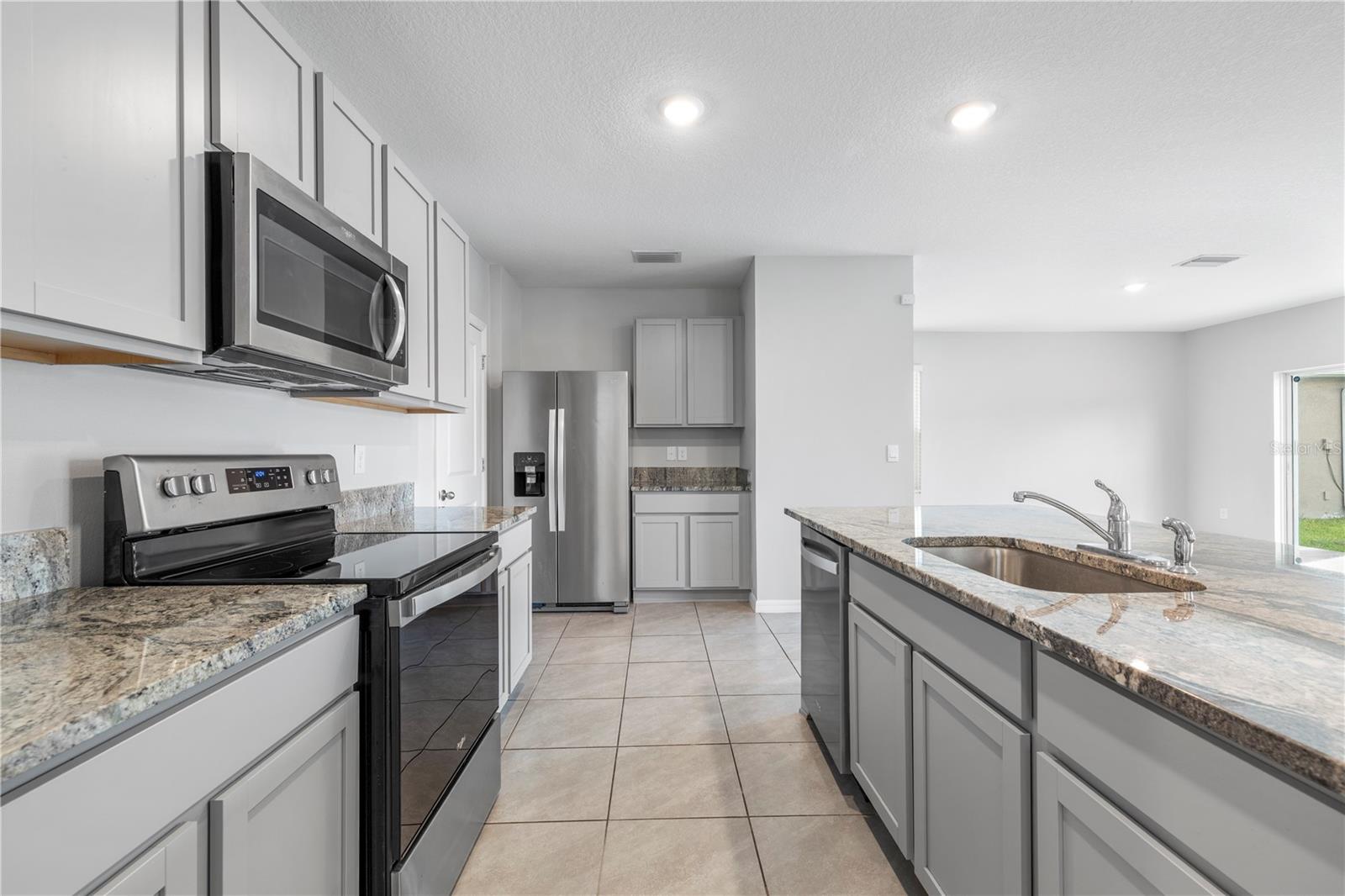 9294 FORGE BREEZE LOOP — photo 8
