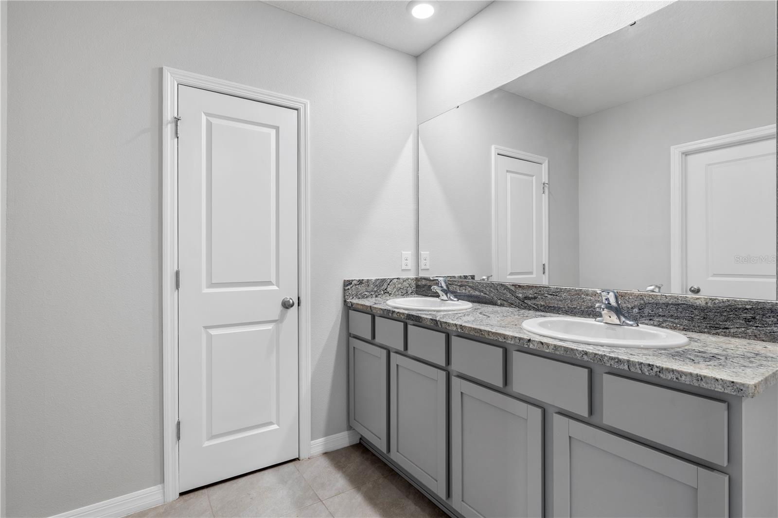 9294 FORGE BREEZE LOOP — photo 39