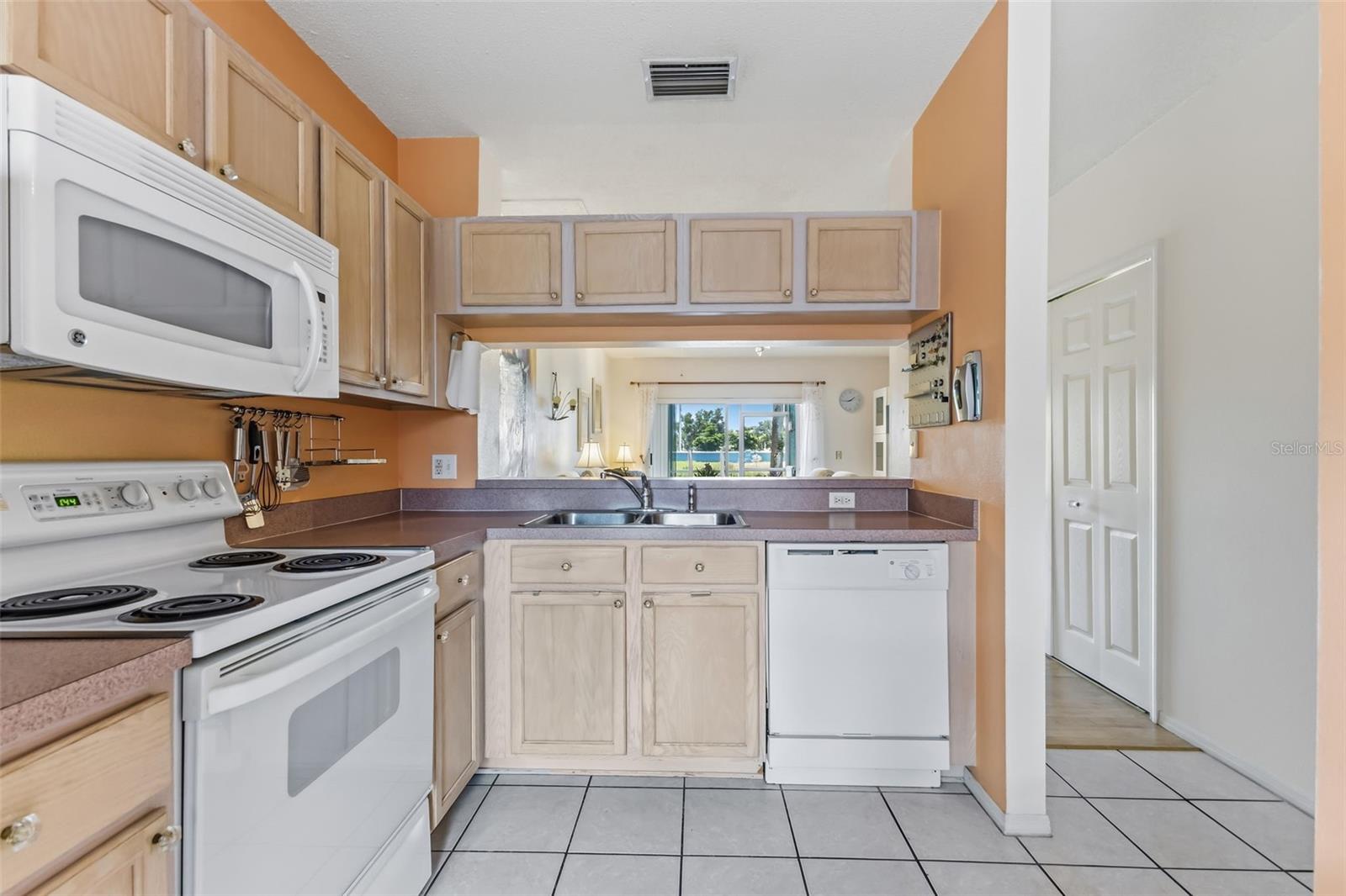 5052 MISTY CANAL PL — photo 13