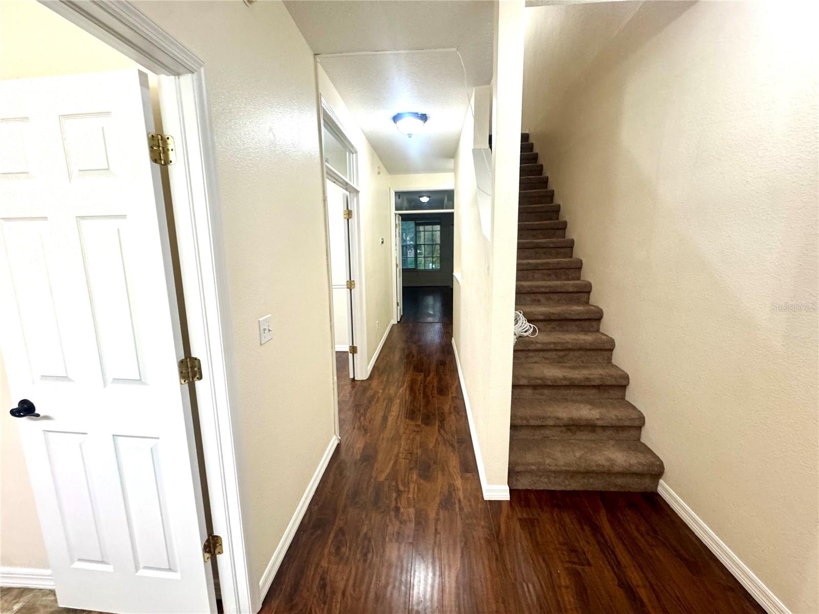 2800 COUNTRYSIDE BLVD #1 — photo 30