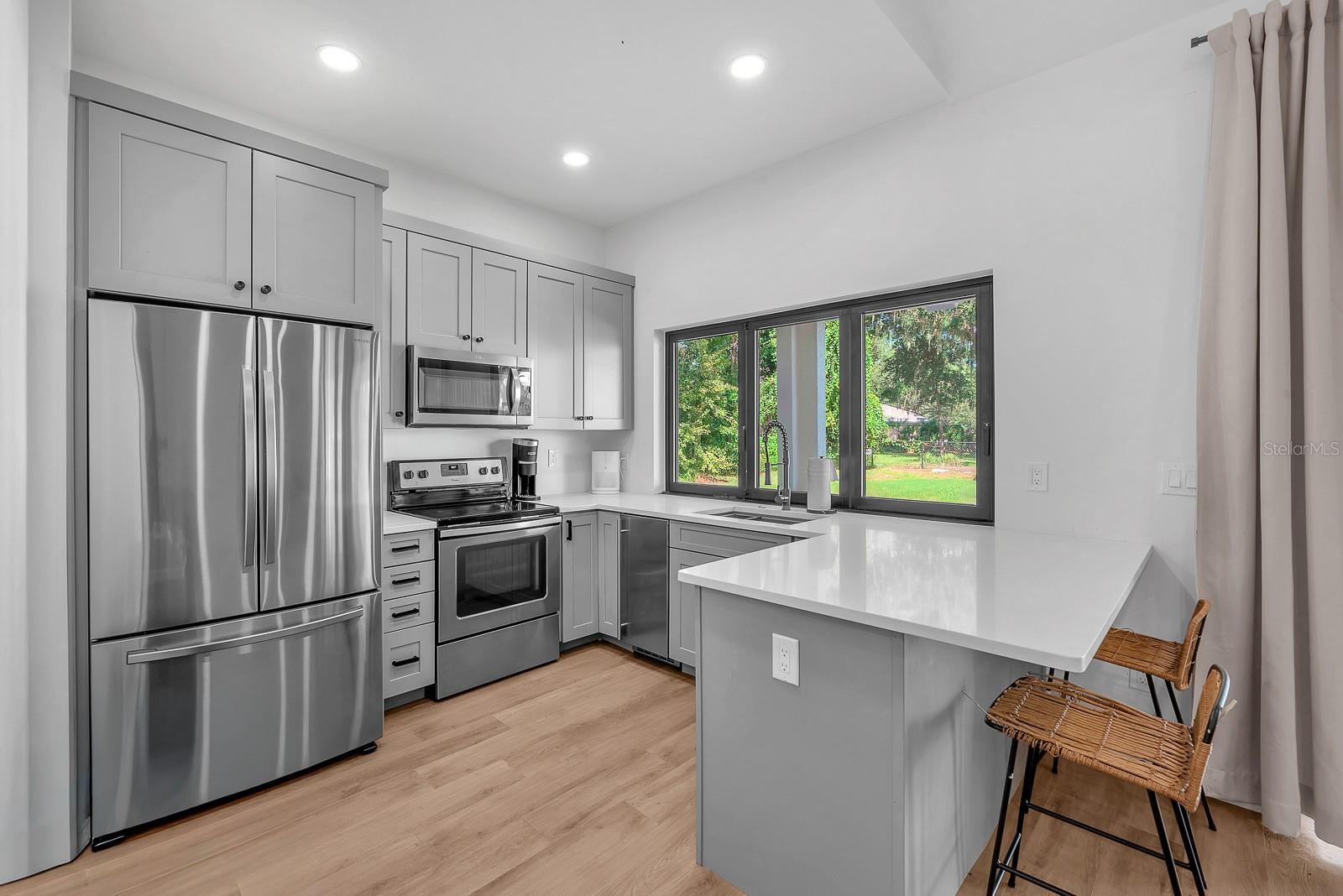 5806 AUDUBON MANOR BLVD — photo 32