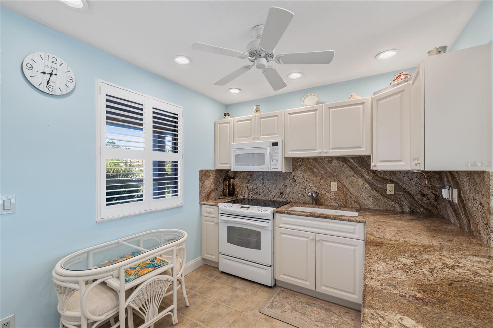 4310 FALMOUTH DR #307 — photo 6