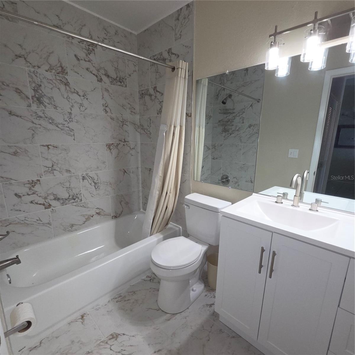 7249 PARKSIDE VILLAS DR N — photo 22