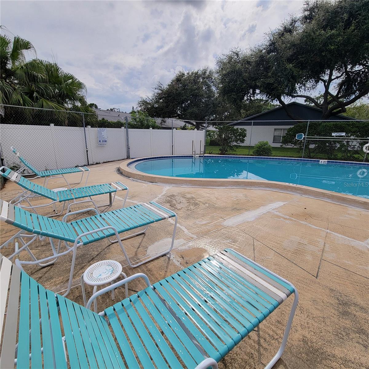 7249 PARKSIDE VILLAS DR N — photo 38