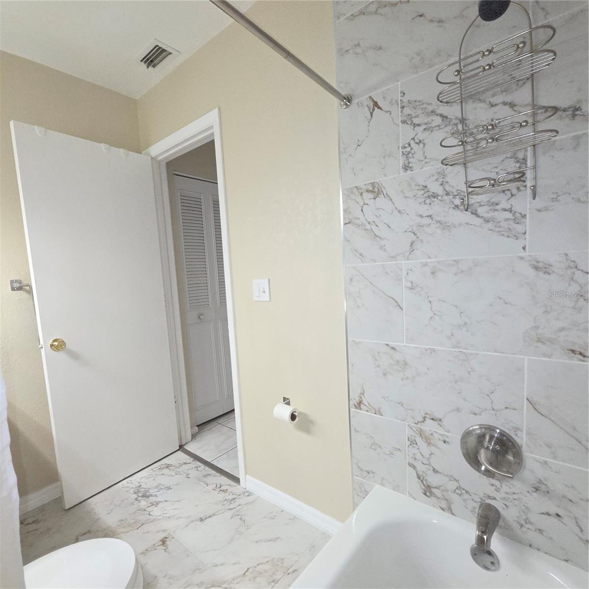7249 PARKSIDE VILLAS DR N — photo 26
