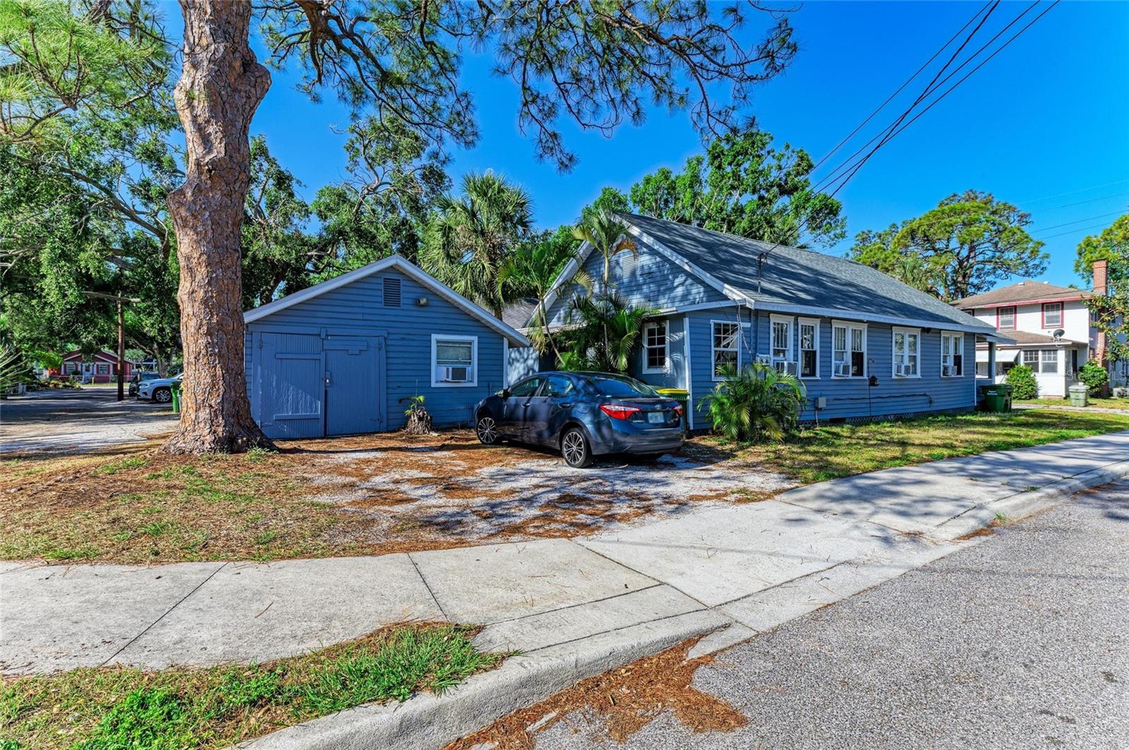432 ADELIA AVE — photo 32