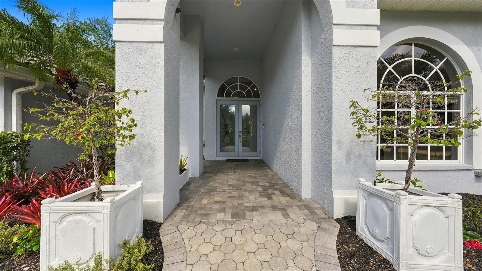 8136 REGENTS CT — photo 5