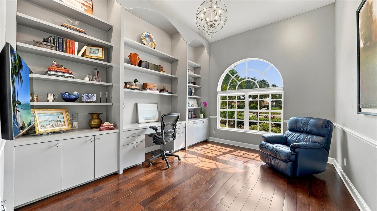 8136 REGENTS CT — photo 19