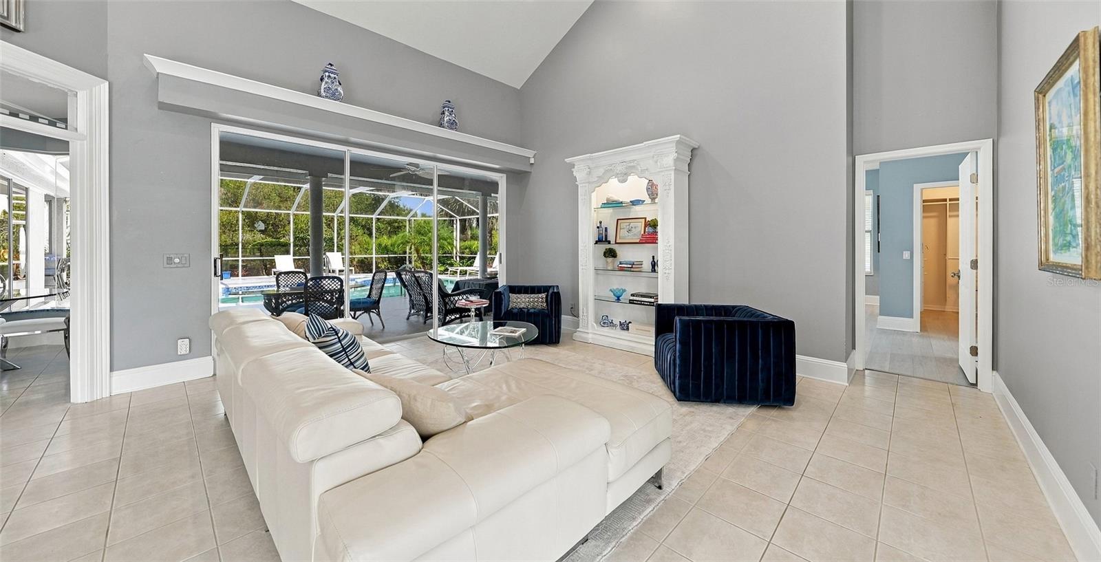 8136 REGENTS CT — photo 6