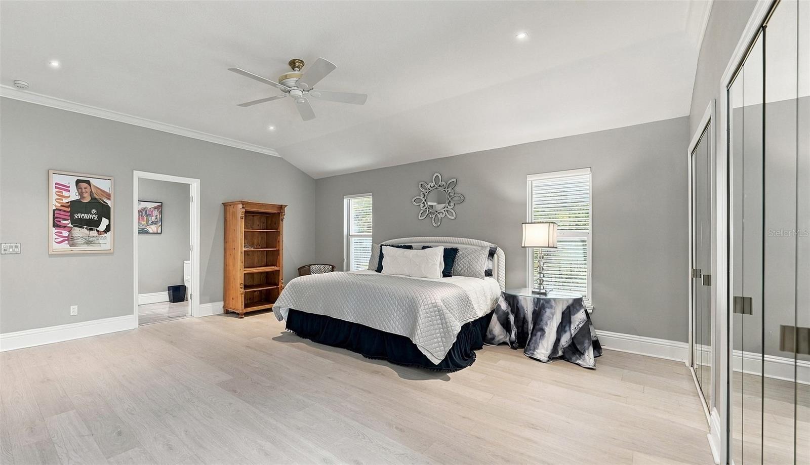 8136 REGENTS CT — photo 29
