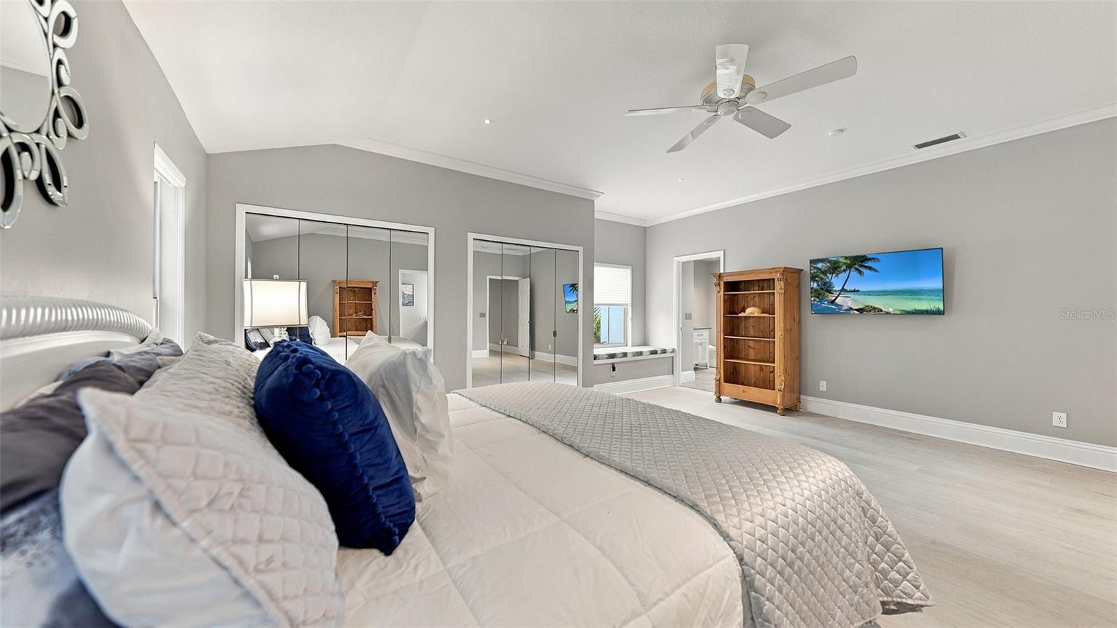 8136 REGENTS CT — photo 30