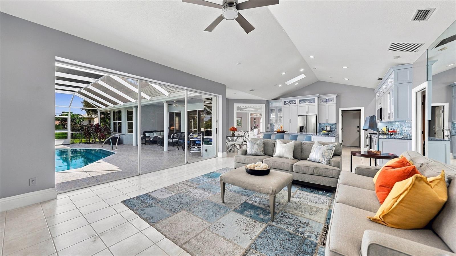 8136 REGENTS CT — photo 18
