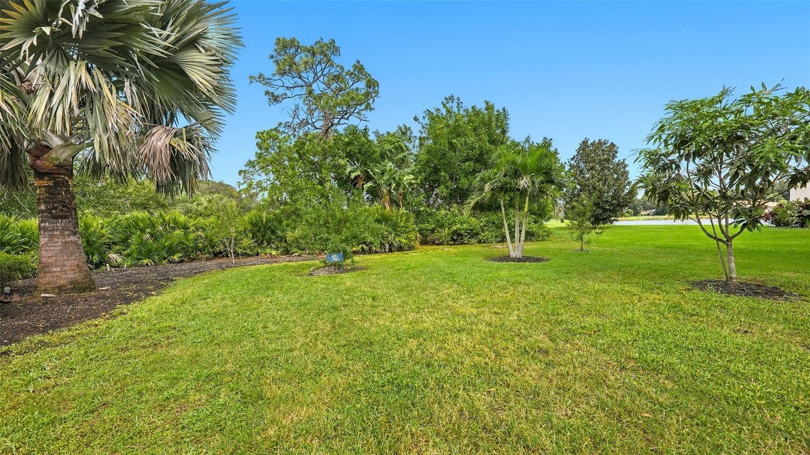 8136 REGENTS CT — photo 42