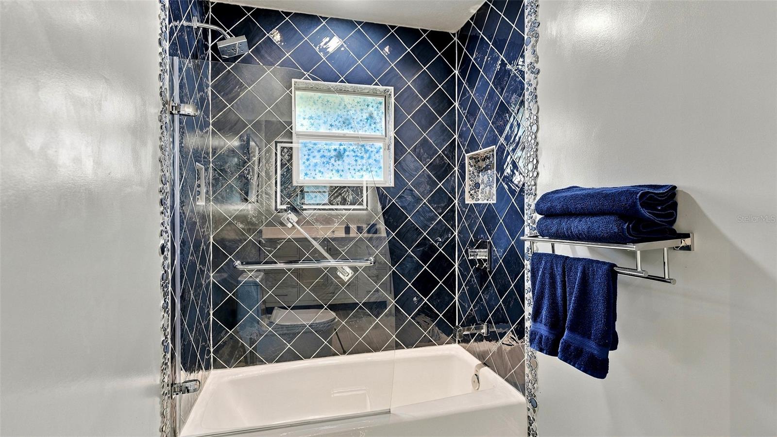 8136 REGENTS CT — photo 32