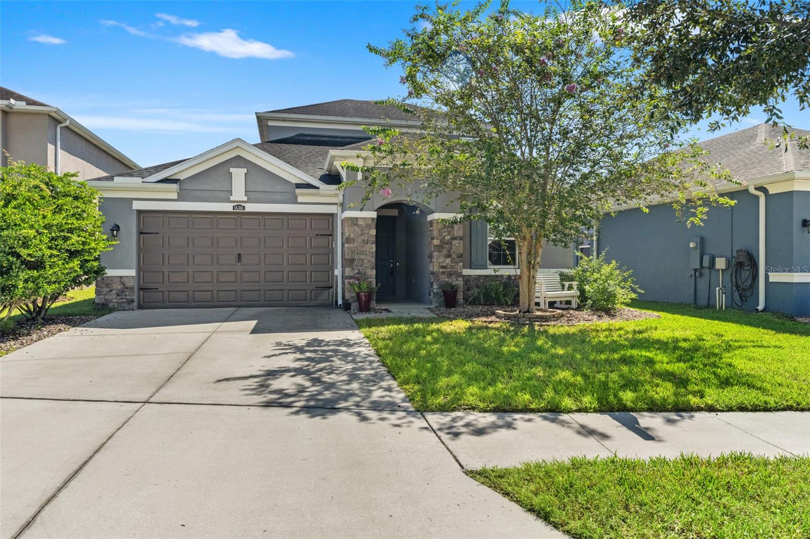 16361 HYDE MANOR DR — photo 2