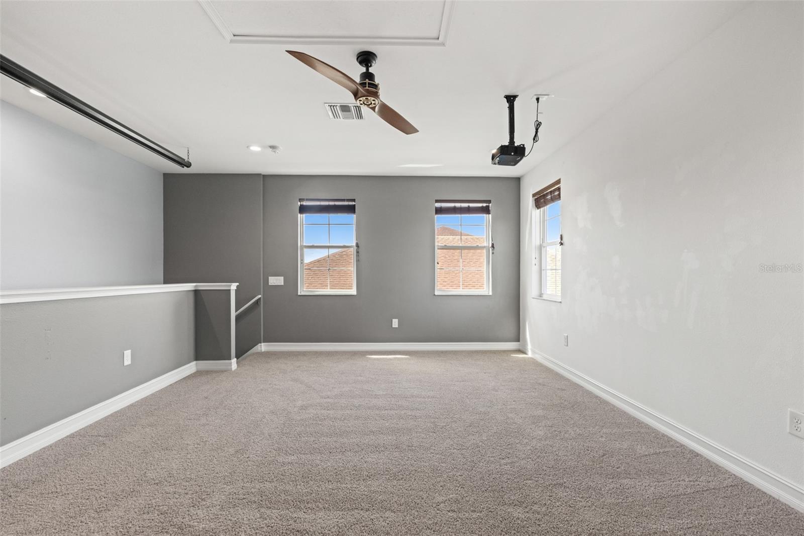 16361 HYDE MANOR DR — photo 41