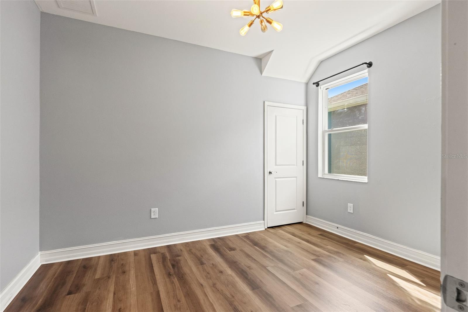 16361 HYDE MANOR DR — photo 18