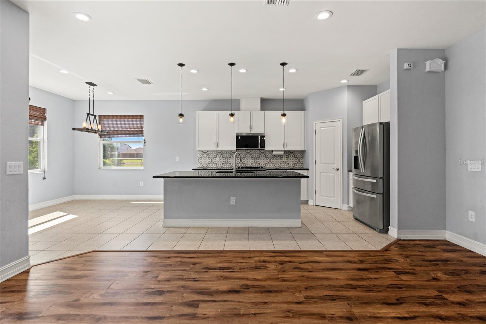 16361 HYDE MANOR DR — photo 30
