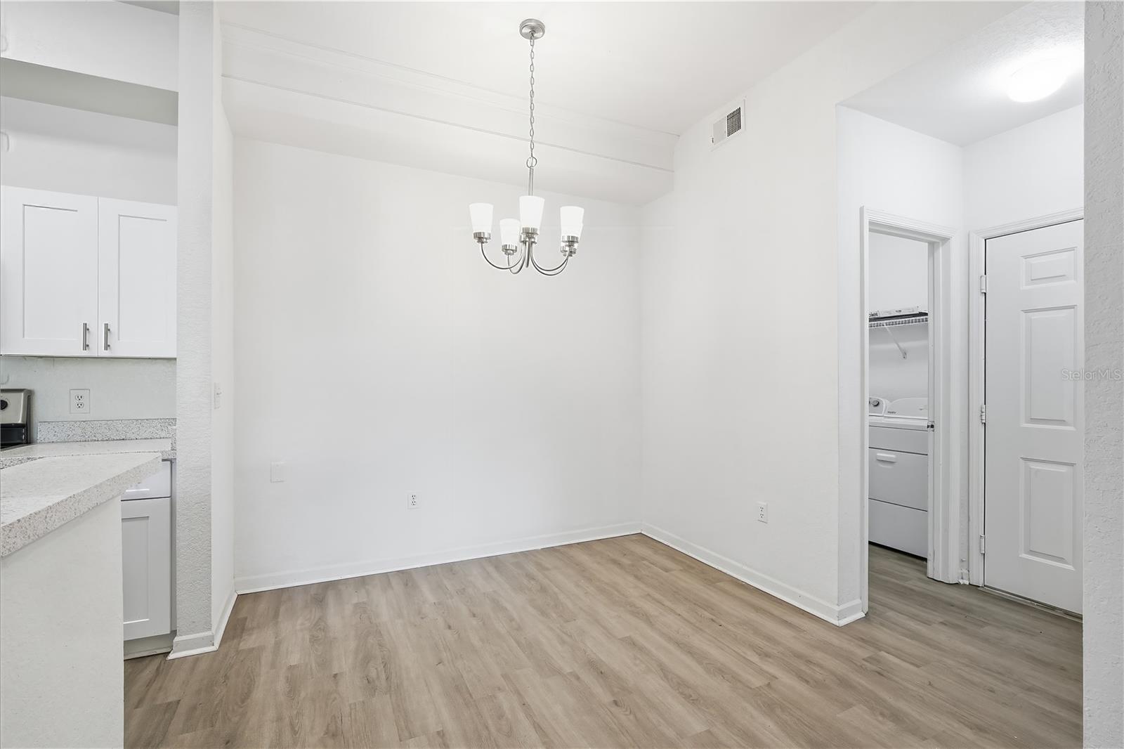 17101 CARRINGTON PARK DR #424 — photo 5