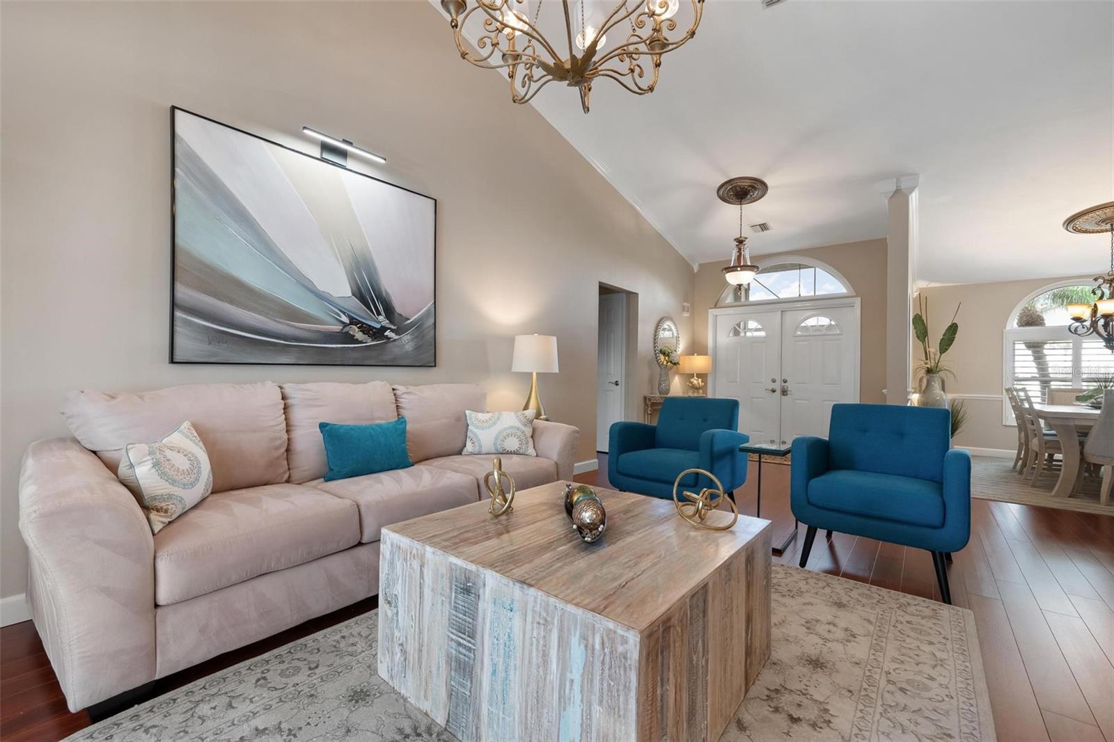 512 WARWICK DR — photo 14