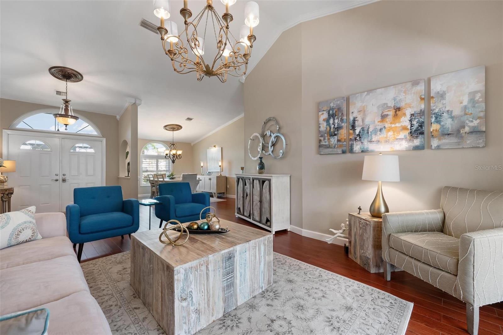 512 WARWICK DR — photo 13