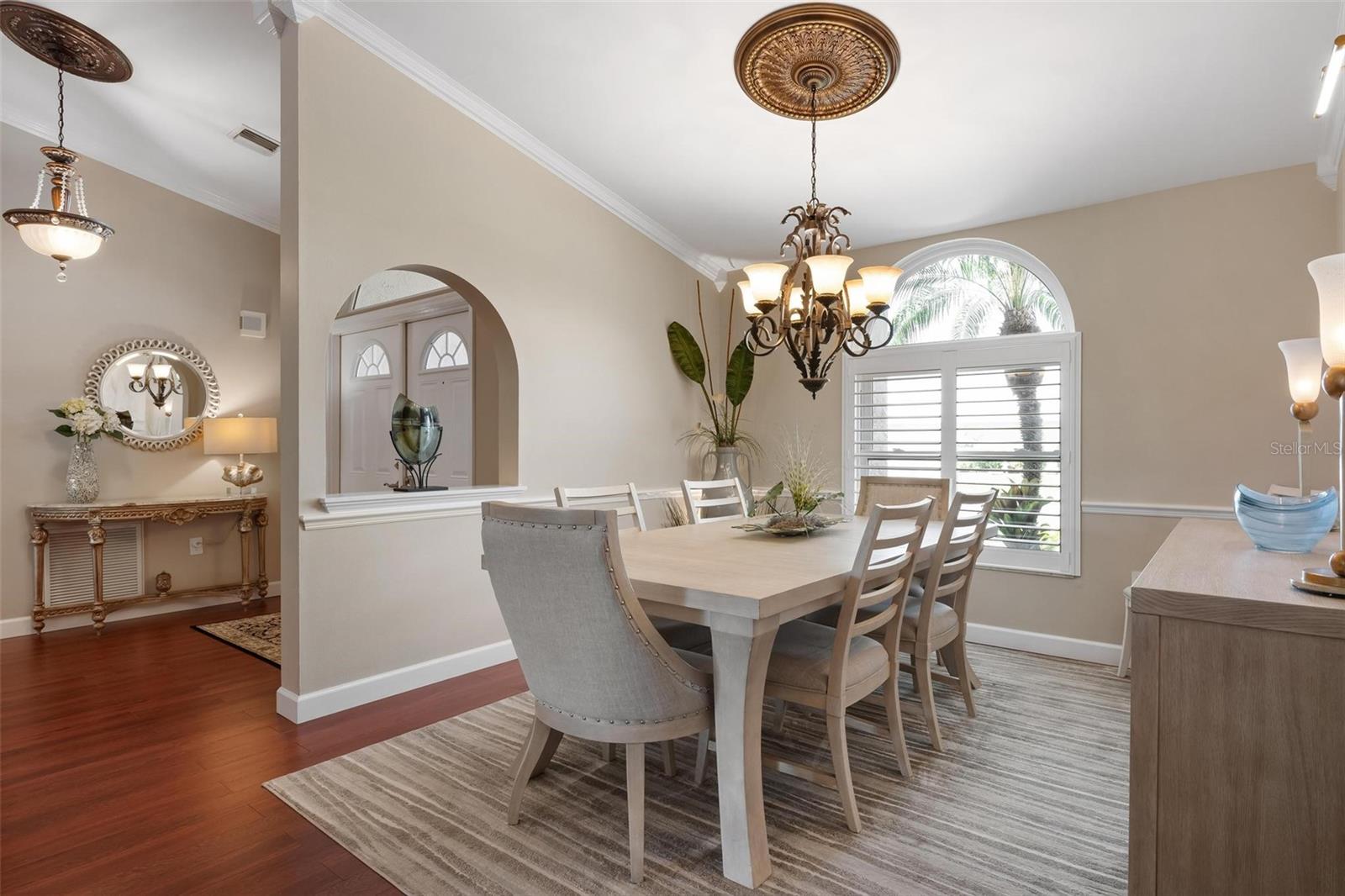 512 WARWICK DR — photo 16
