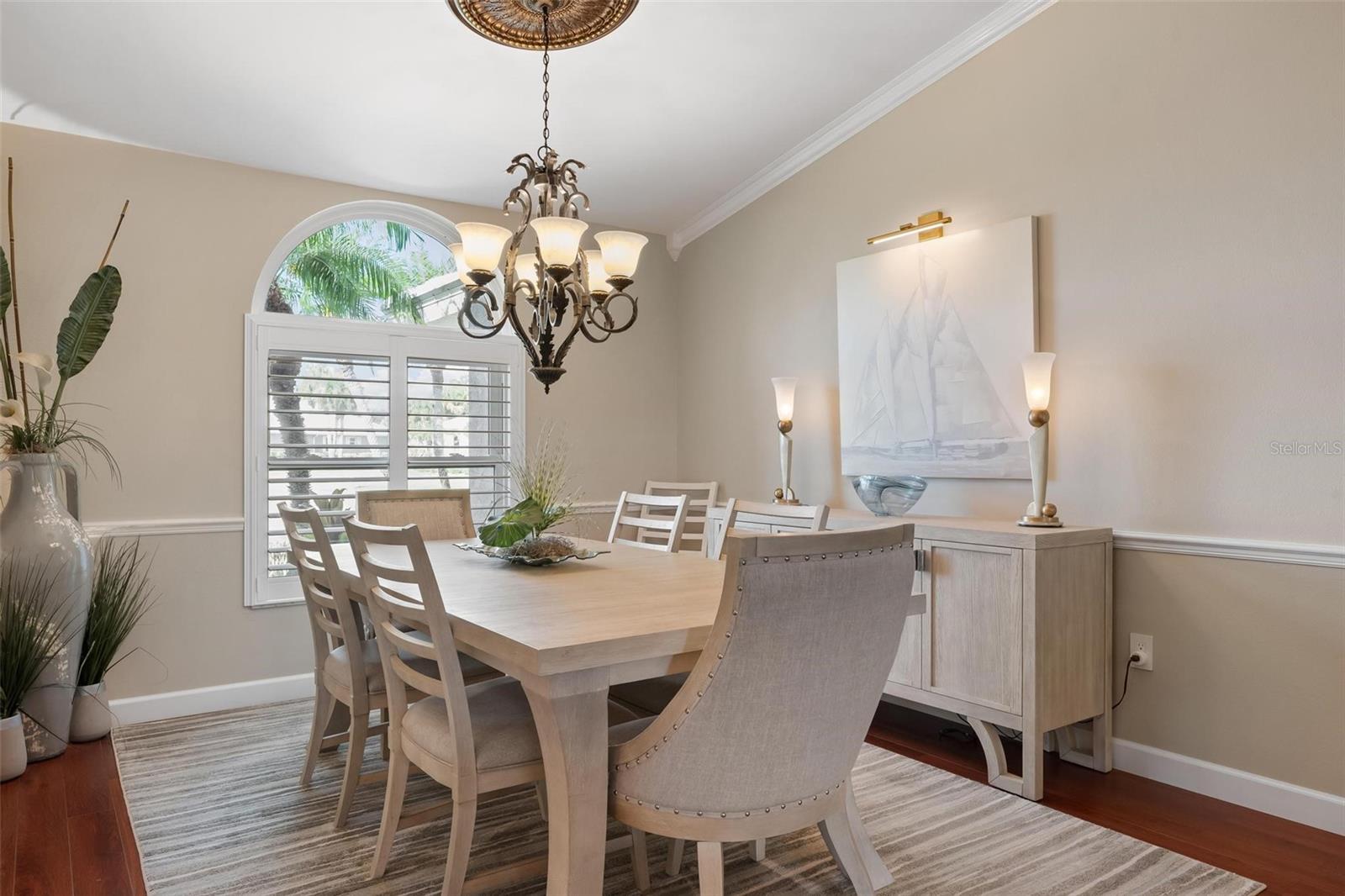 512 WARWICK DR — photo 15