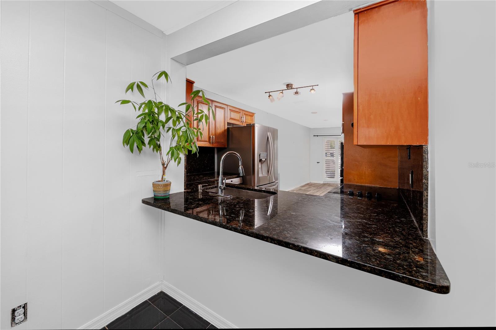 1744 HARBOR CIR E — photo 18
