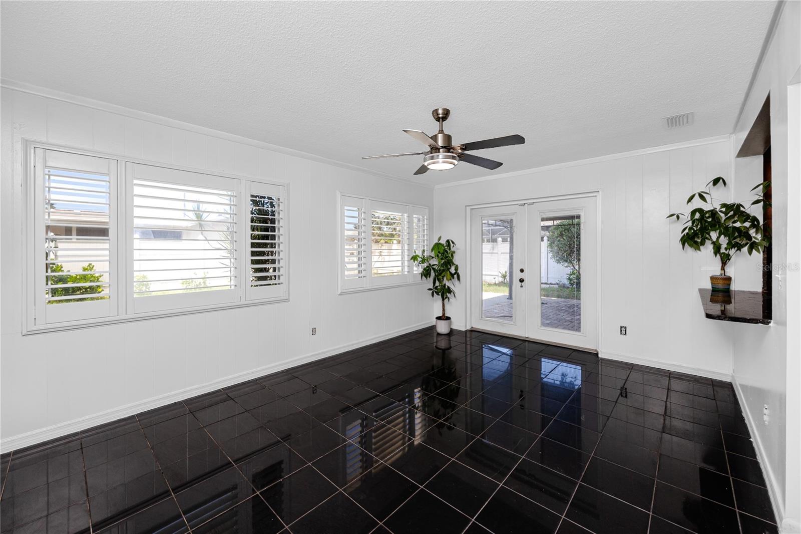 1744 HARBOR CIR E — photo 21