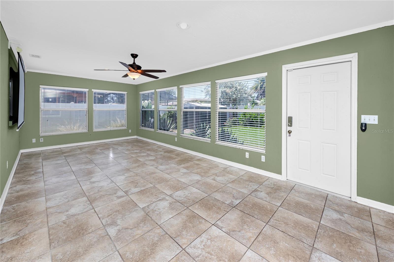 1744 HARBOR CIR E — photo 25