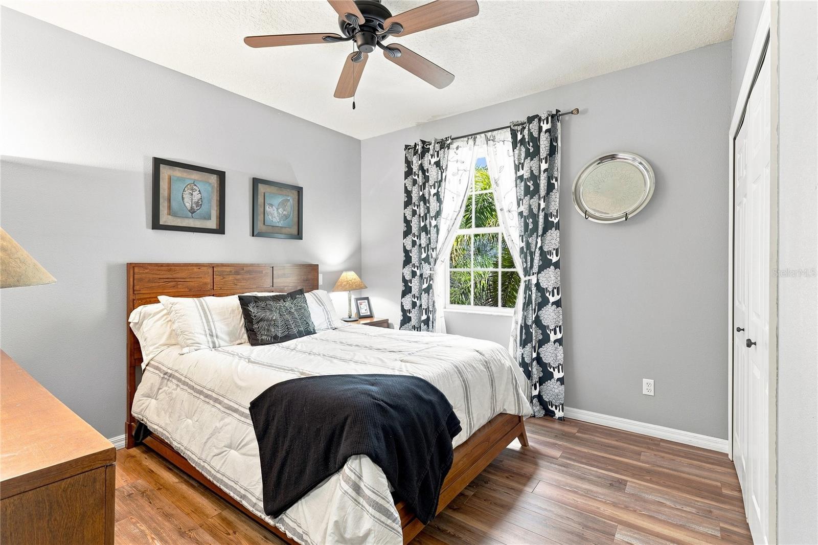 5301 ANTHONY LN — photo 31