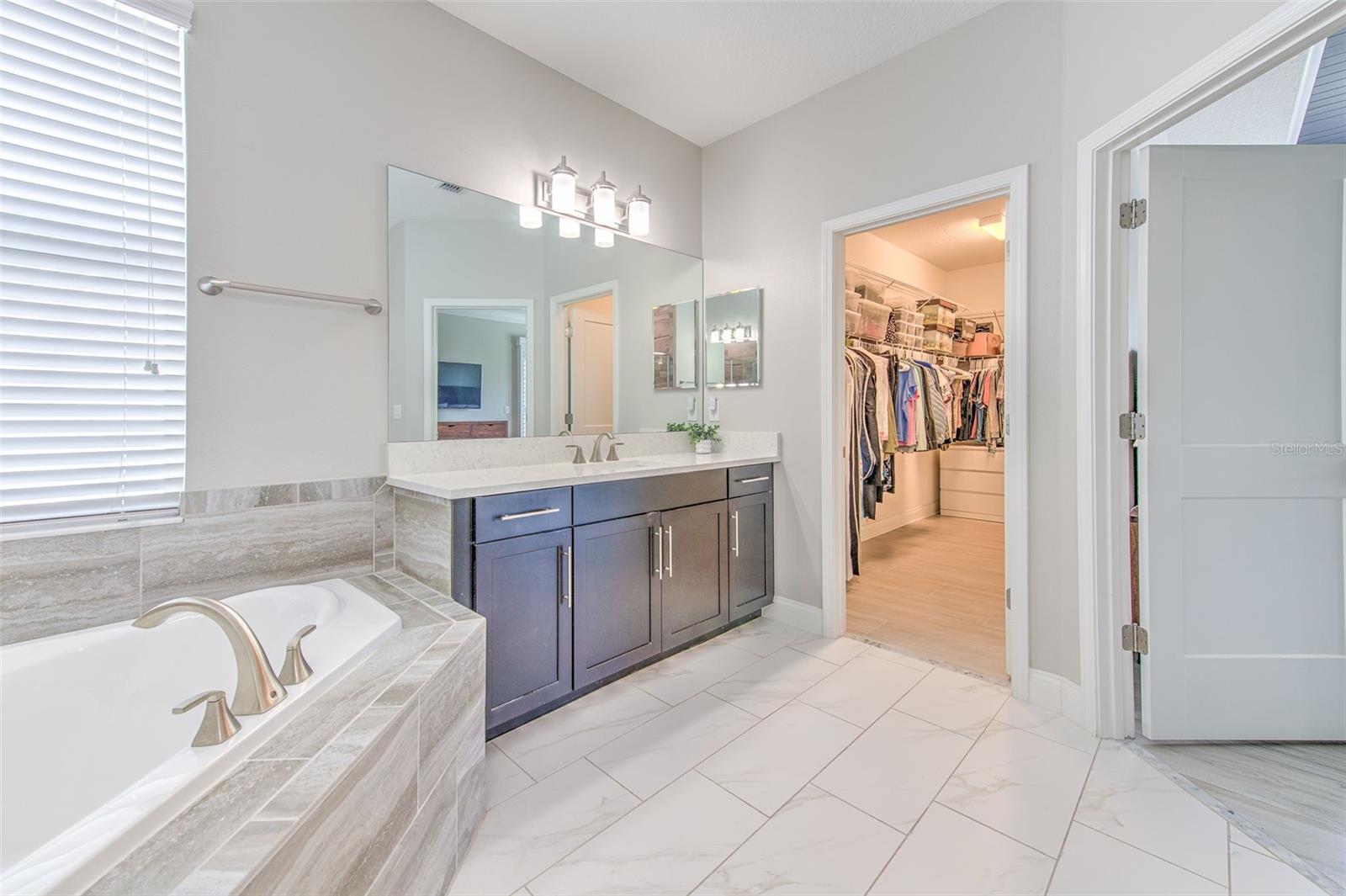 911 SEAGRAPE DR — photo 20