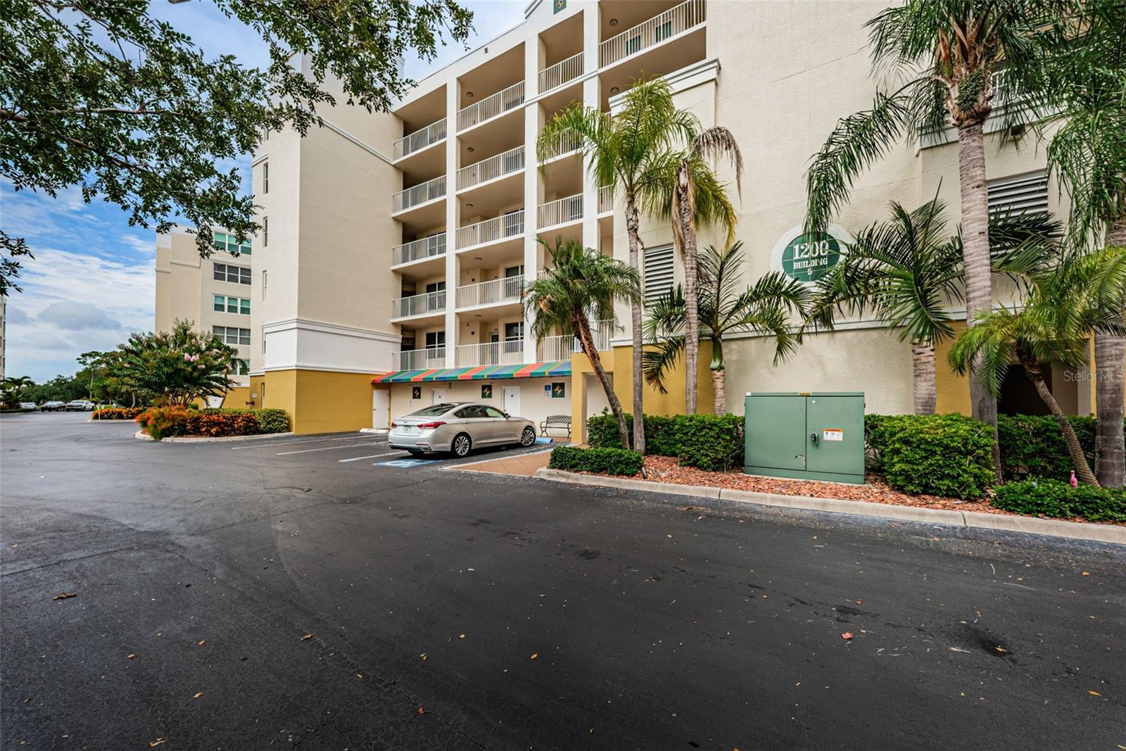 1200 COUNTRY CLUB DR #5101 — photo 41