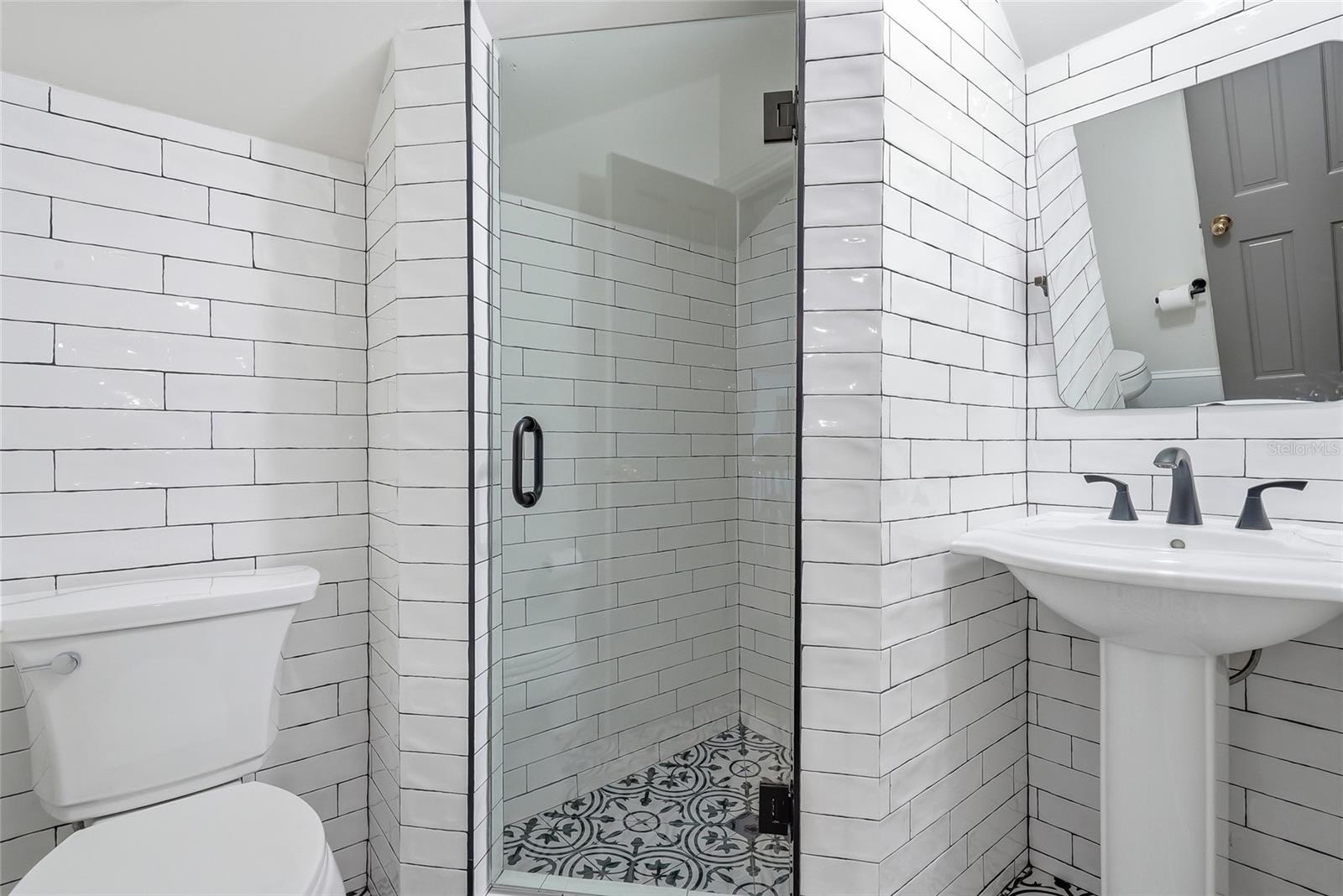 11104 WINTHROP WAY — photo 49