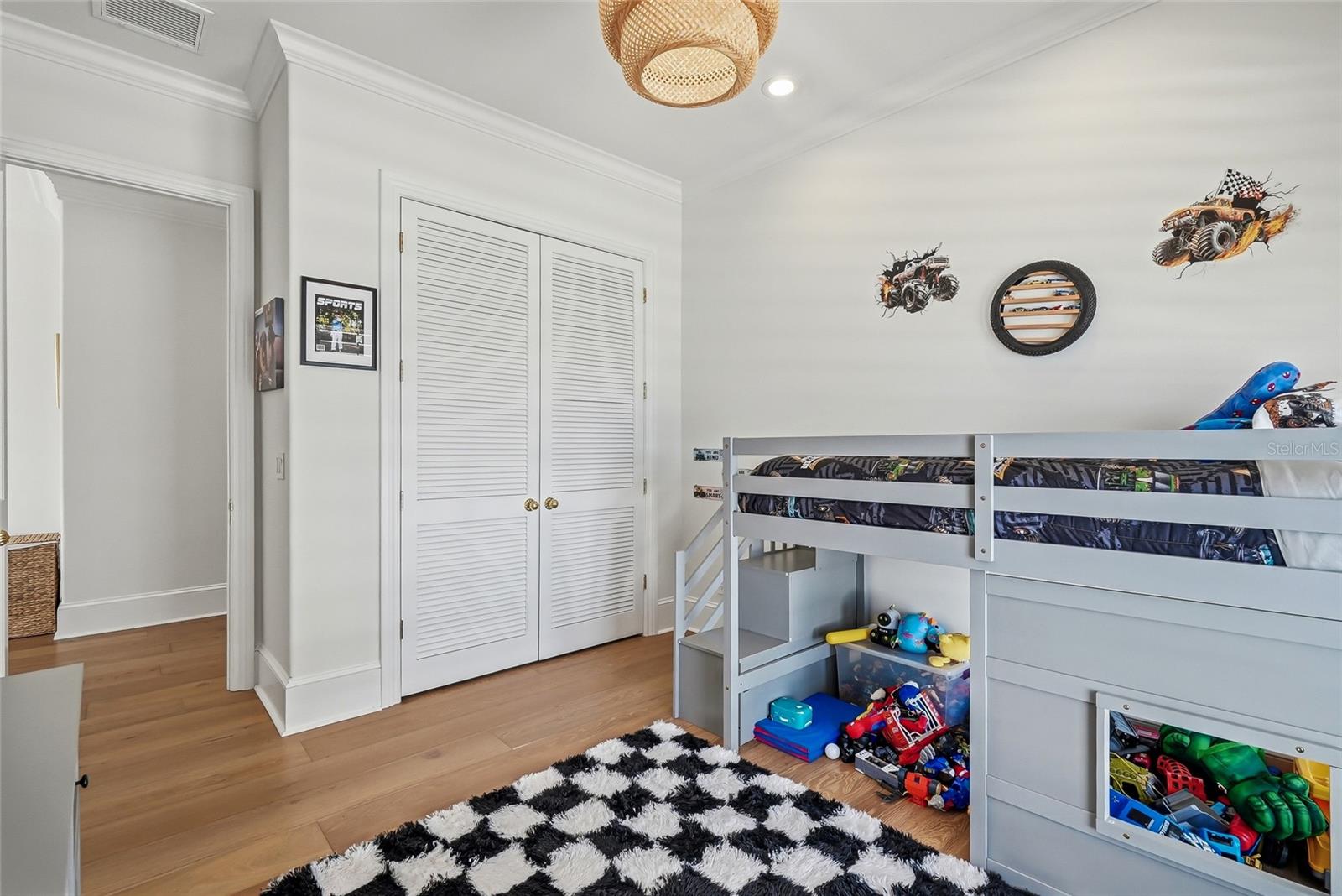 11104 WINTHROP WAY — photo 43