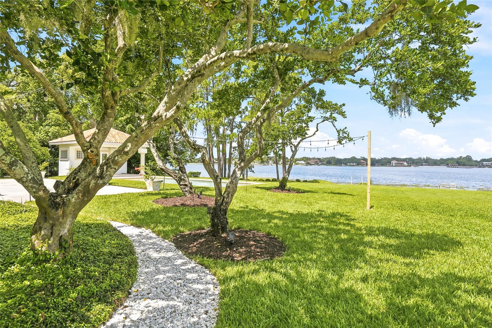 11104 WINTHROP WAY — photo 50