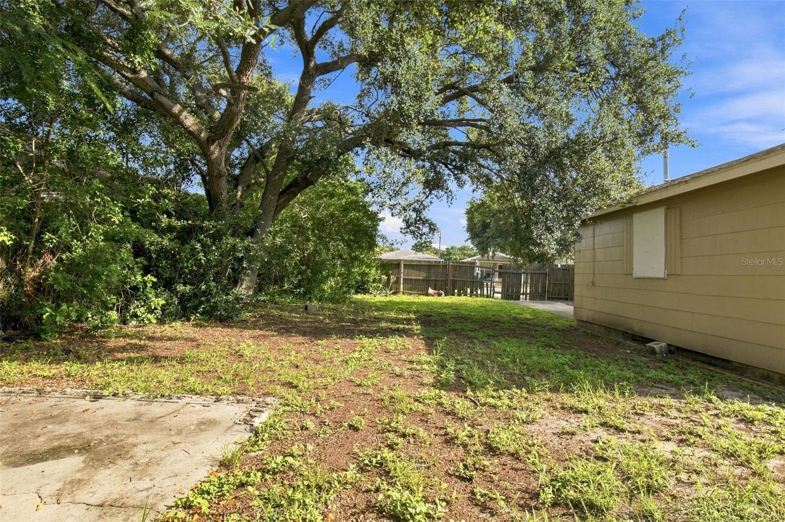 2848 EMERSON AVE S — photo 4