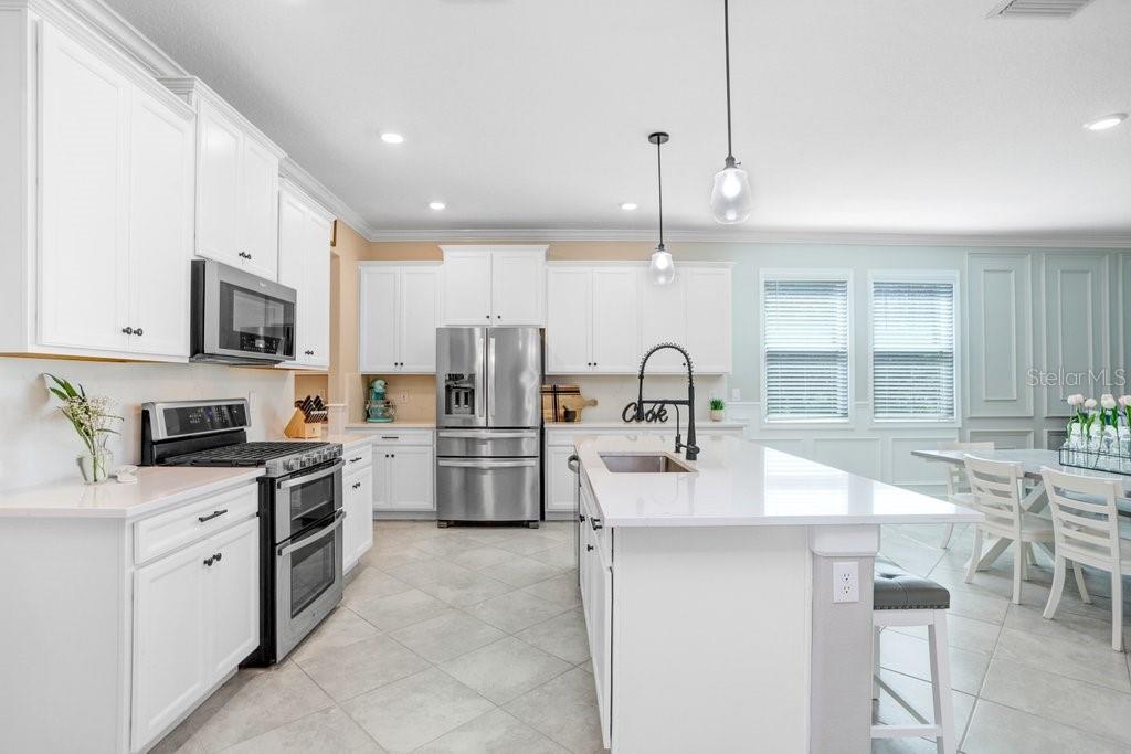 8721 SAVORY WALK DR — photo 24