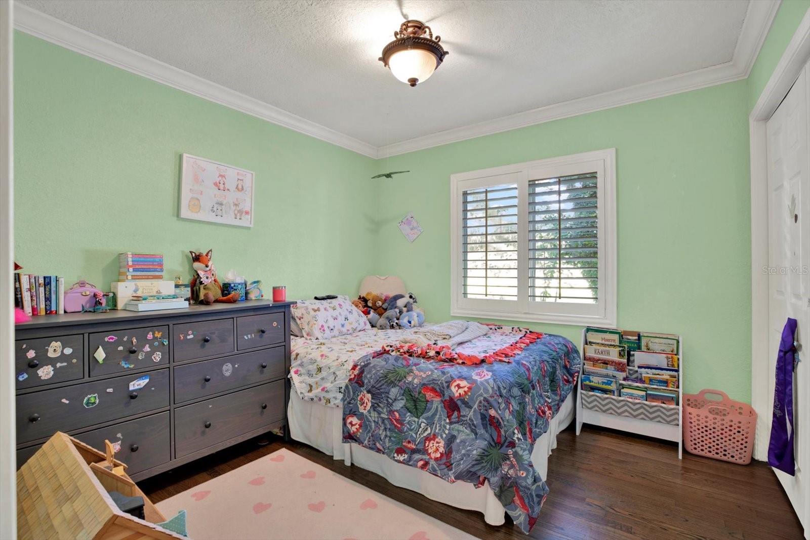302 BELLE TERRE AVE — photo 28