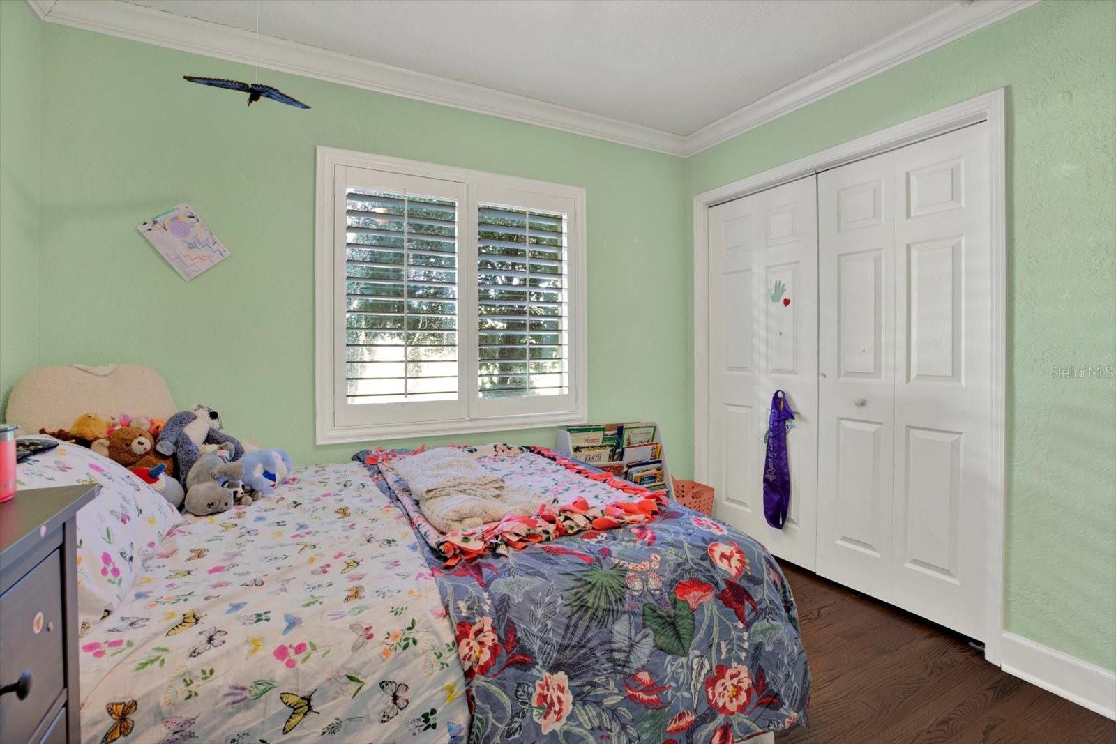 302 BELLE TERRE AVE — photo 29