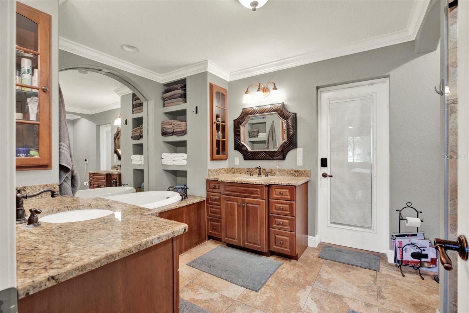 302 BELLE TERRE AVE — photo 25