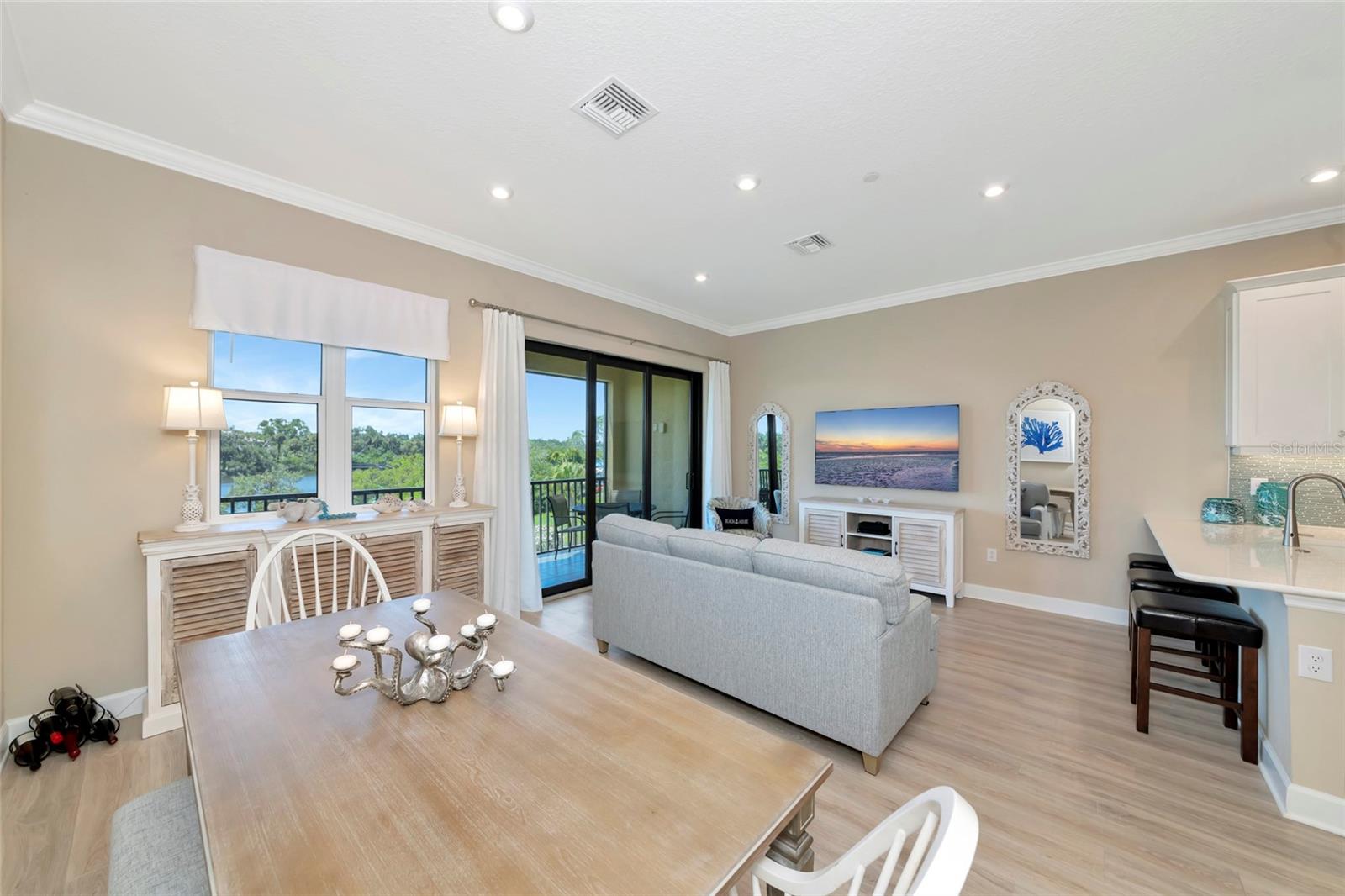 5589 CANNES CIR #4-102 — photo 9