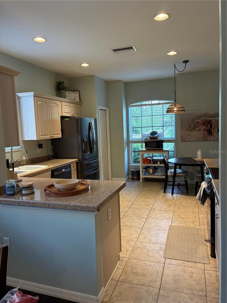 8872 FOUNDERS CIR — photo 5