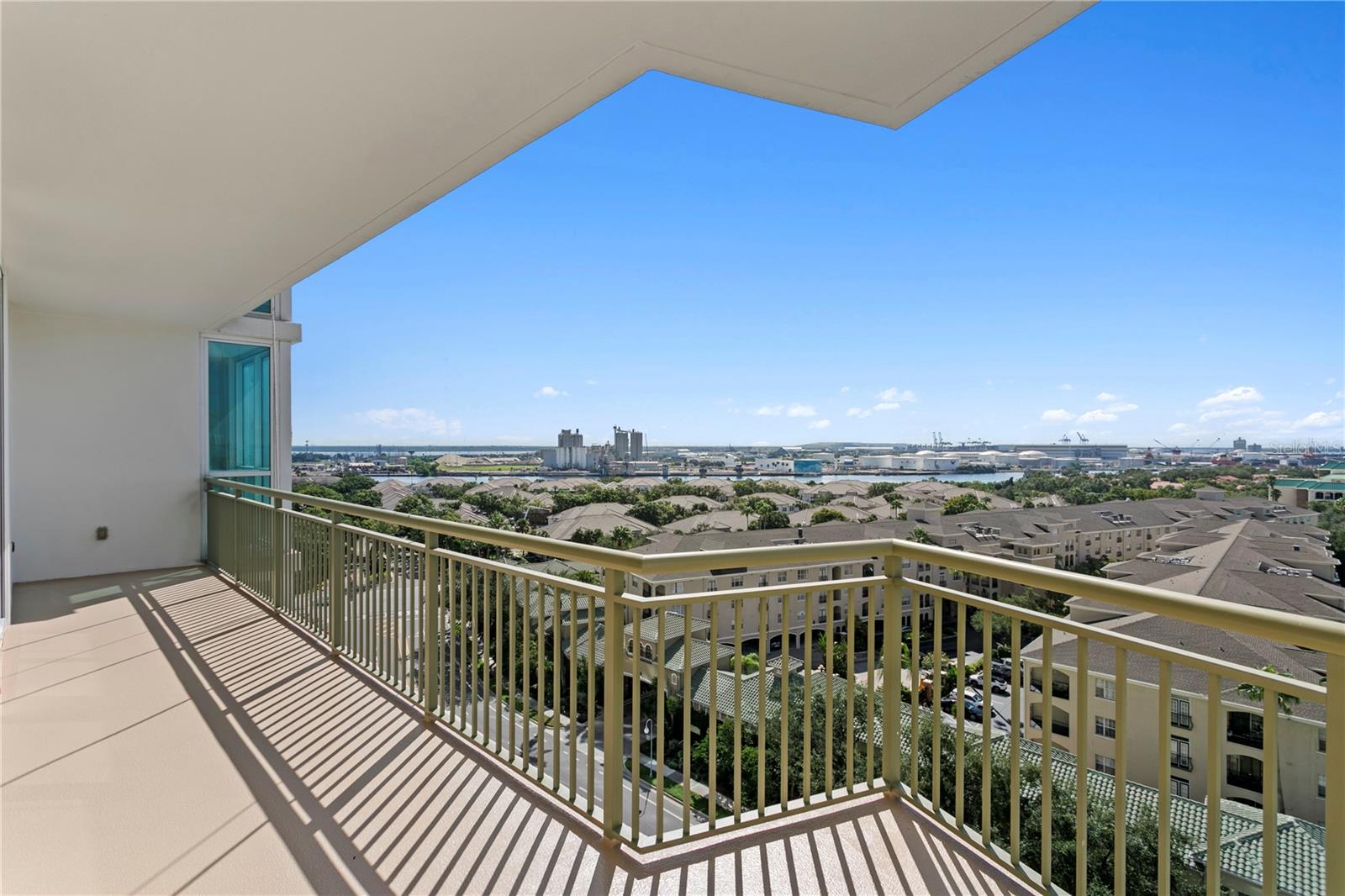 450 KNIGHTS RUN AVE #1004 — photo 17