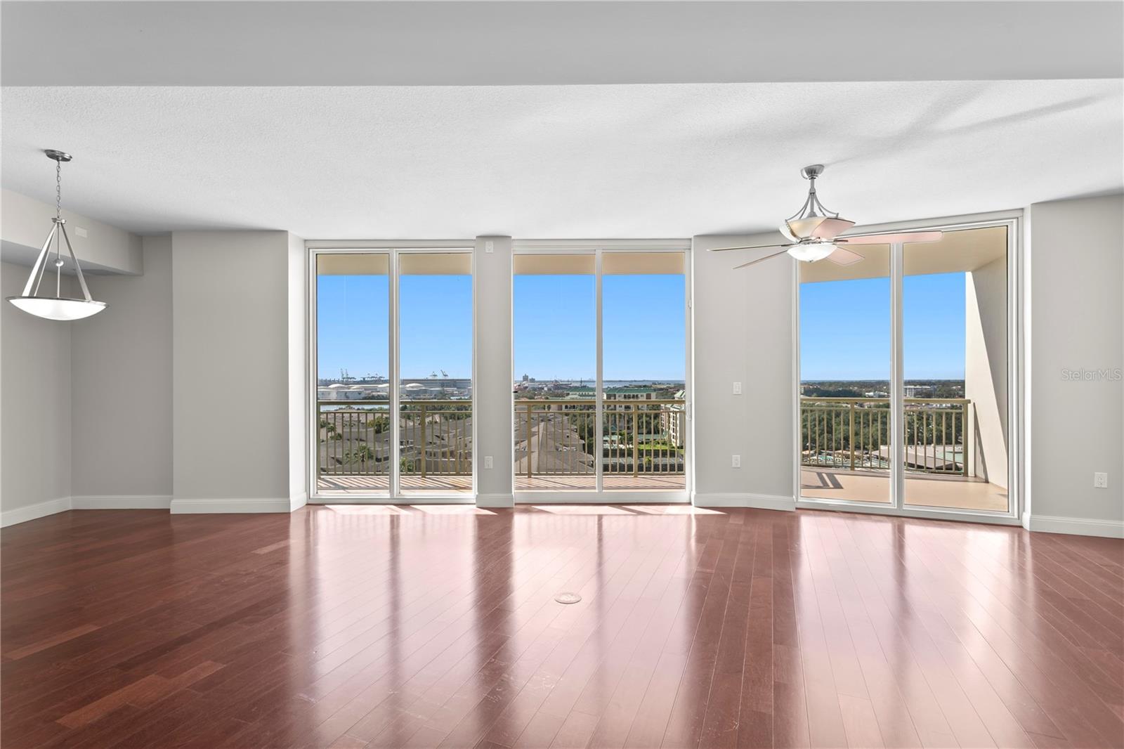 450 KNIGHTS RUN AVE #1004 — photo 16