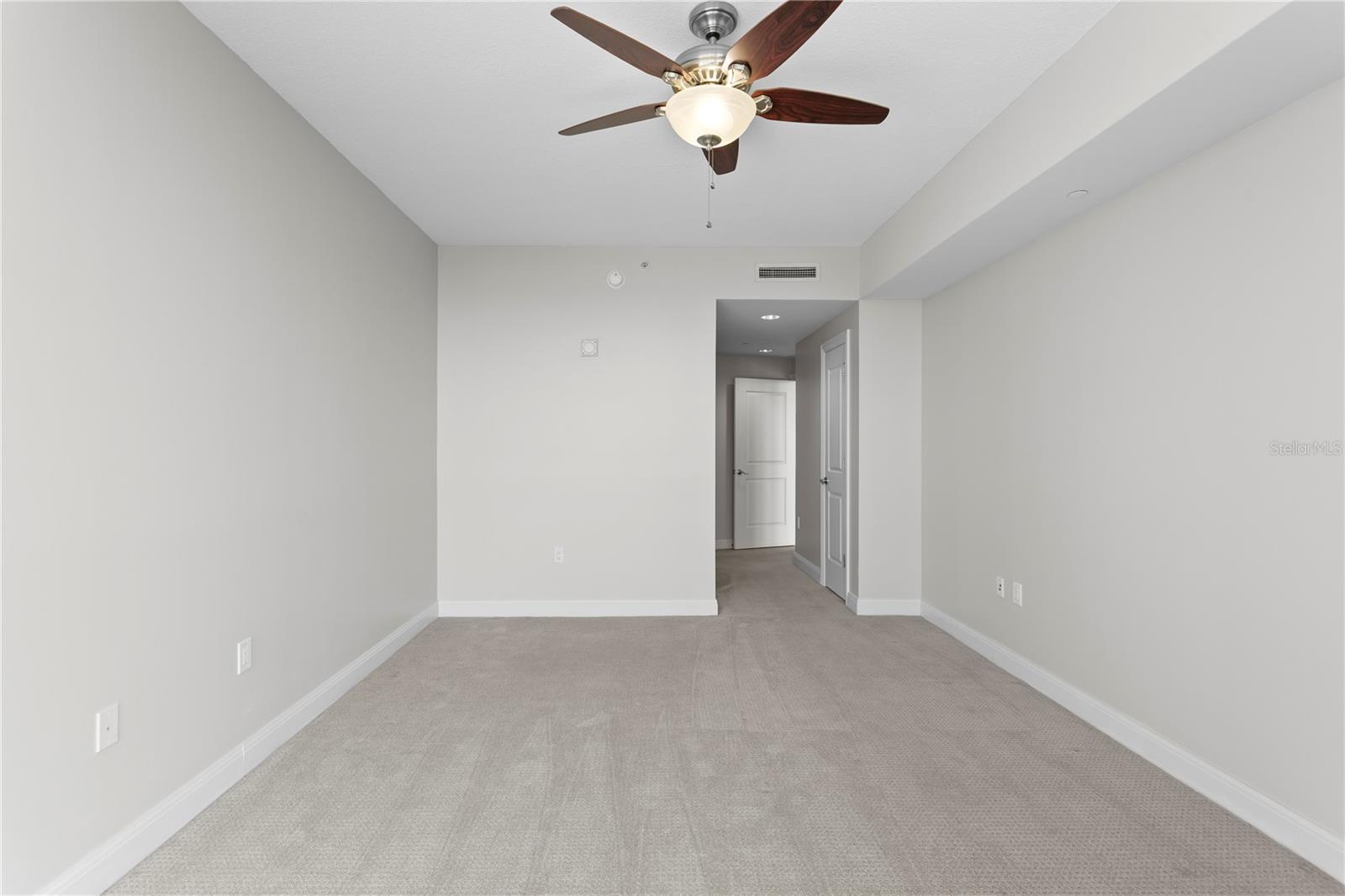 450 KNIGHTS RUN AVE #1004 — photo 37
