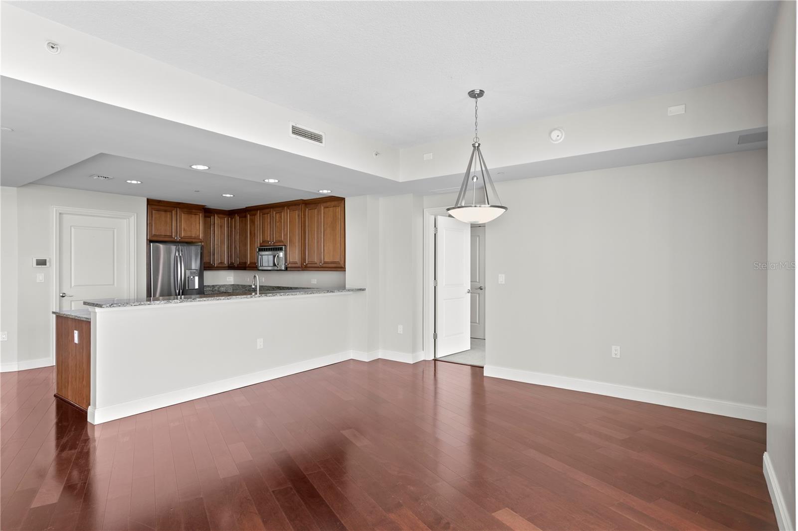450 KNIGHTS RUN AVE #1004 — photo 25