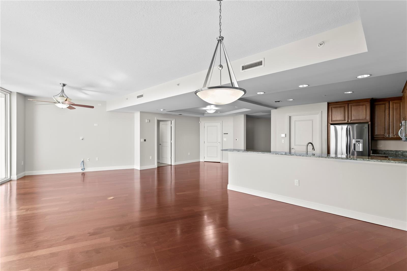 450 KNIGHTS RUN AVE #1004 — photo 33