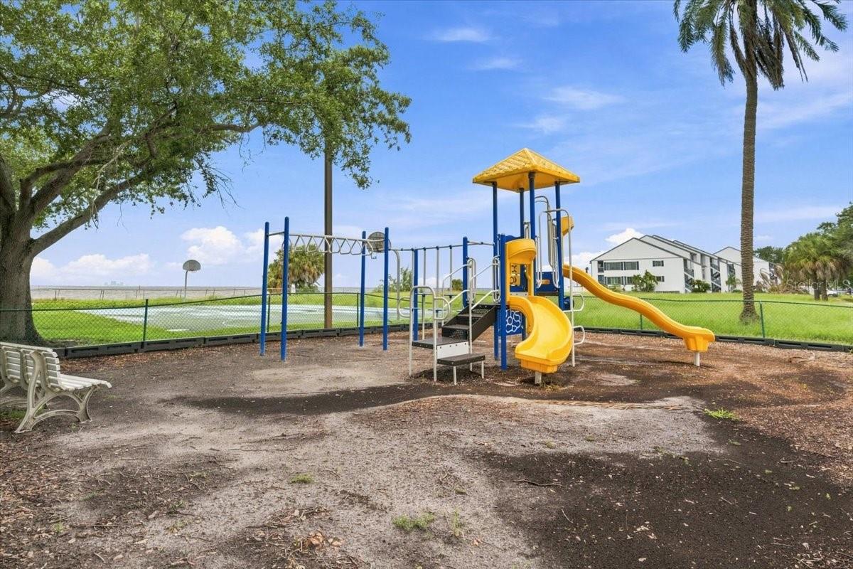 817 B BAHIA DEL SOL DR #40 — photo 40
