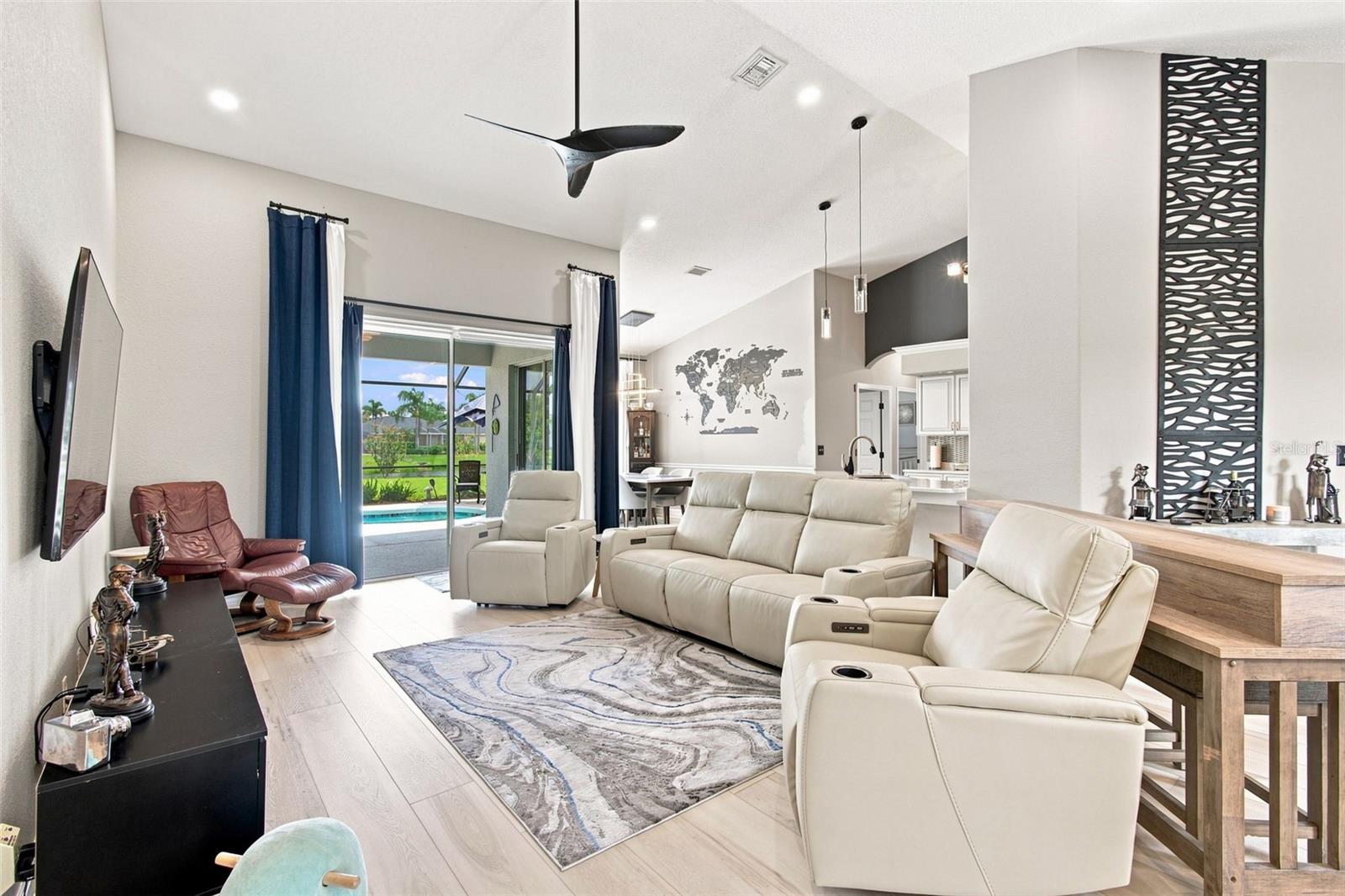 2700 LITTLE COUNTRY RD — photo 9
